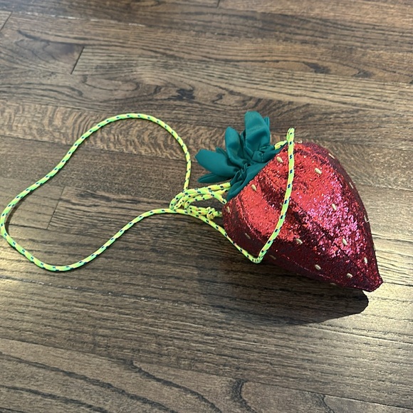 NWOT Crewcuts glitter strawberry purse - Picture 3 of 5